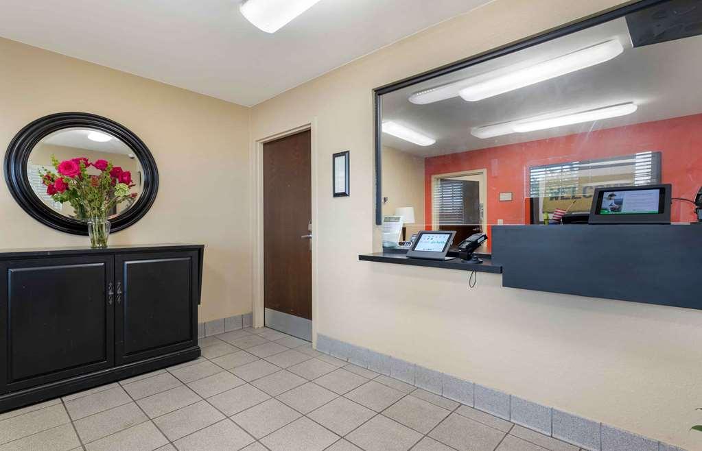 Extended Stay America Suites - Tulsa - Central Inreriör bild